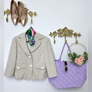 Spring. Embossed /quilt like blazer M ptp 20” l 19 3/4